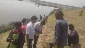 morena, Seven devotees crossing, Chambal river 