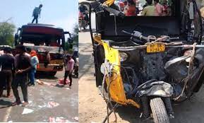 Singrauli, Bus collided ,auto, three died