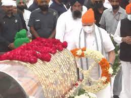 chandigarh,Prime Minister , paid tribute 