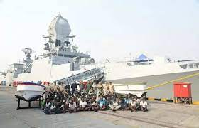 new delhi, Navy hands over,Somalian pirates 