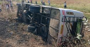 dhar, Passenger bus overturns, 15 passengers injured