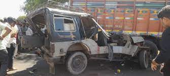 ahamdabad, Jeep rams .Radhanpur highway, 6 killed