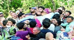 pulwama, Kashmiri Pandit ,terrorists,cremated