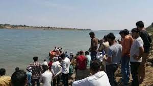 badwani, Four youths , Narmada river drowned