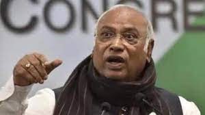 new delhi, Congress is fighting, Kharge