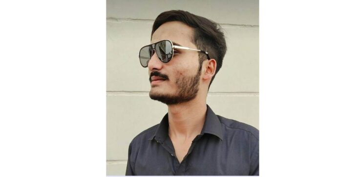 इंदौर में सेल्फी ले रहा कॉलेज स्टूडेंट, 700 फीट गहरी खाई में गिरा