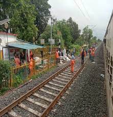 Jabalpur, Heavy rains , railway track