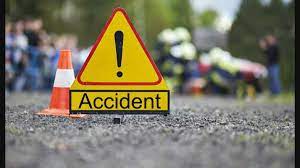 bilaspur, Pickup collides , parked truck, two injured