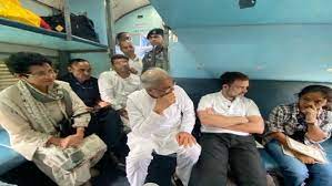 raipur, Rahul Gandhi, traveled by train 