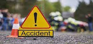 raipur, Car collides , three killed
