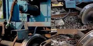 sahibganj, Coal laden ,goods train derails 