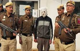 srinagar, Lashkar terrorist arrested , New Delhi railway station