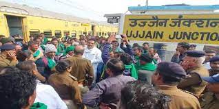 ujjain, Karnataka farmers ,Bhopal reach Ujjain