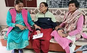 bhopal, Education department clerk , taking bribe 