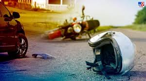 ashoknagar, Car hits bike, two youths die