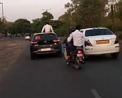 bhopal, Car ran , bonnet