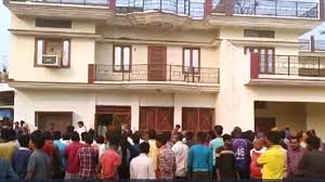 sitapur, Youth commits suicide ,murder of mother