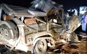 indore, Car rammed , 8 people died