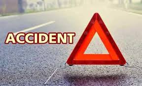durg, Tractor crushes couple, one dead
