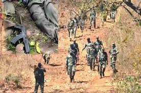 bijapur, Two uniformed Naxalites killed, encounter 