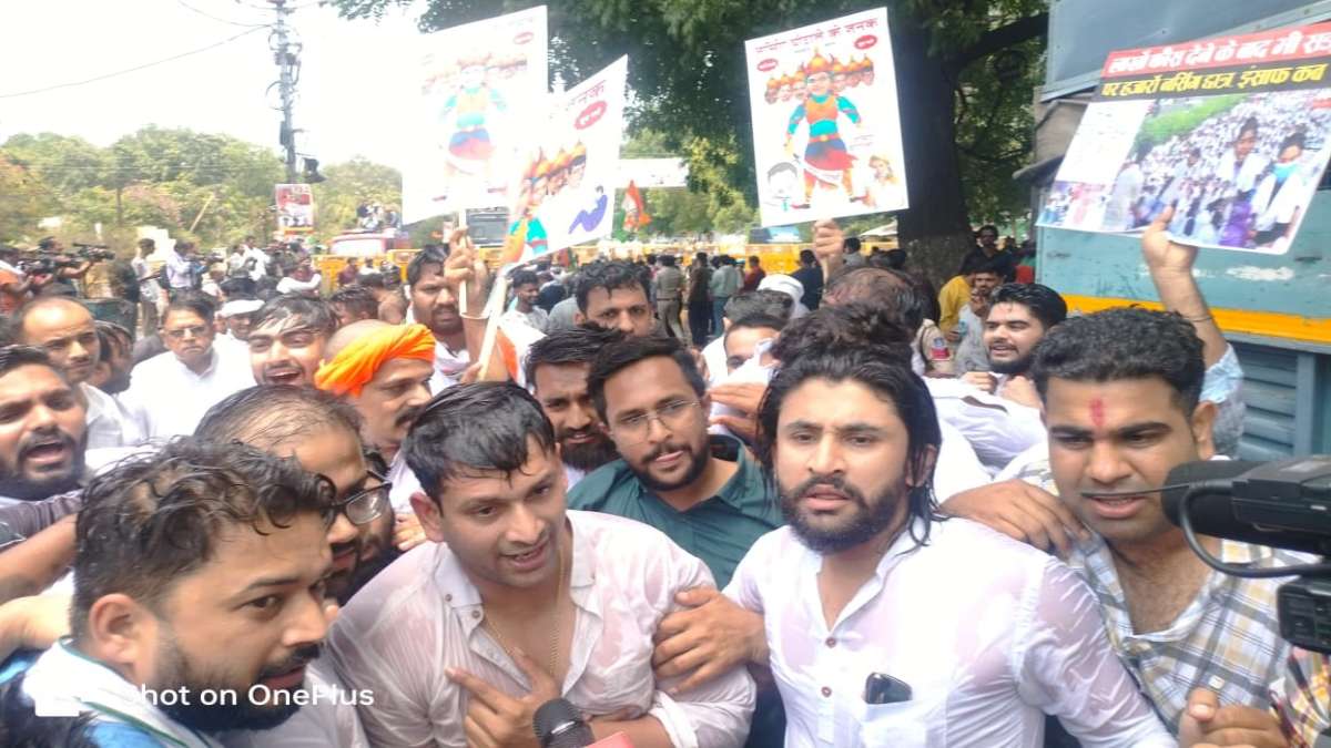 bhopal,Police arrested ,Youth Congress workers