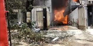 gaziabad, Major fire , polythene manufacturing factory 