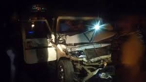 raipur,Bolero and truck collide, 14 people injured