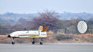 new delhi, Third consecutive ,successful landing 