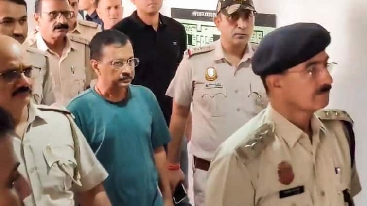 new delhi, Kejriwal withdrew , petition filed 