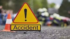 sehore, Uncontrolled car , three people died