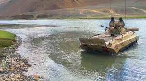 leh, Five army personnel, river in tank