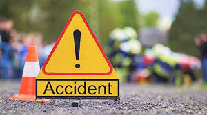 jabalpur, Unknown vehicle, hits car, one dead