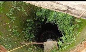 korba, 4 people died , fallen in well