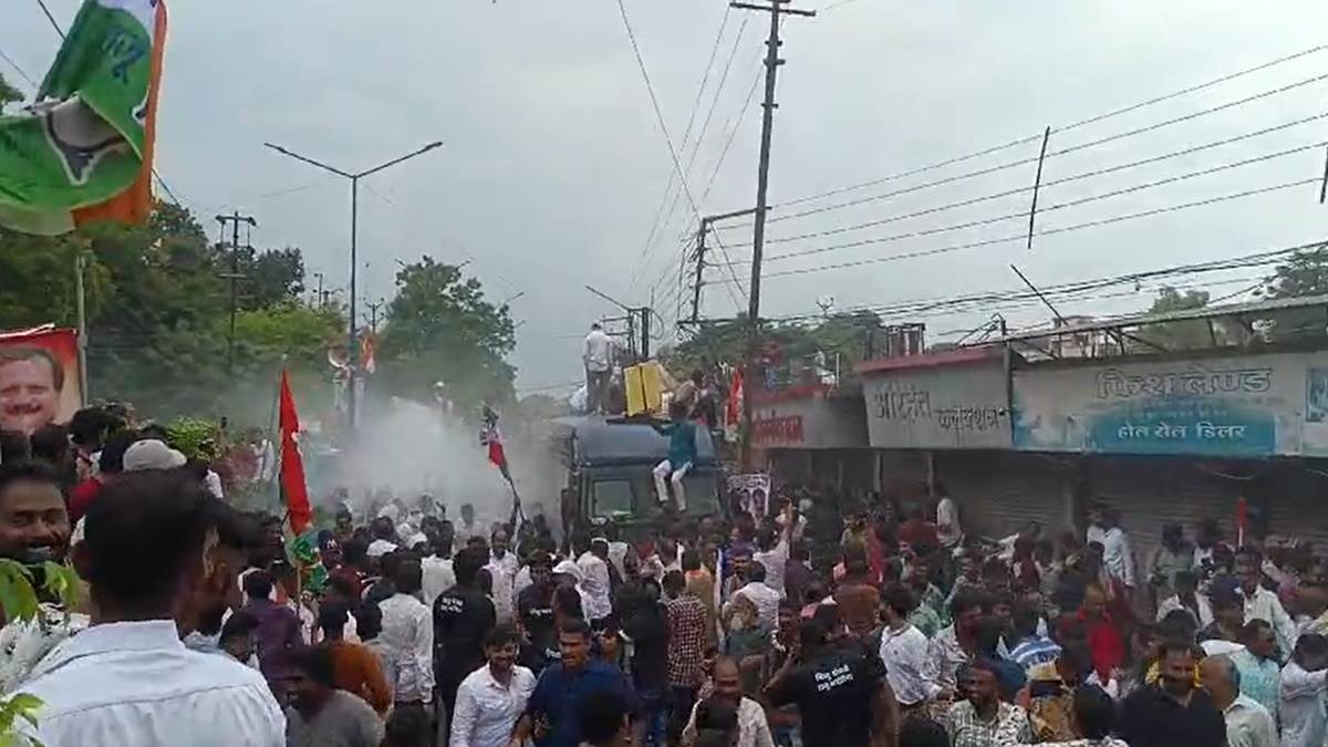 indore, Congress protest ,Municipal Corporation scam