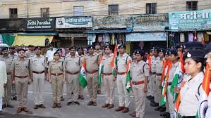  Police celebrating Azadi Ke Rang Khaki Ke Sang