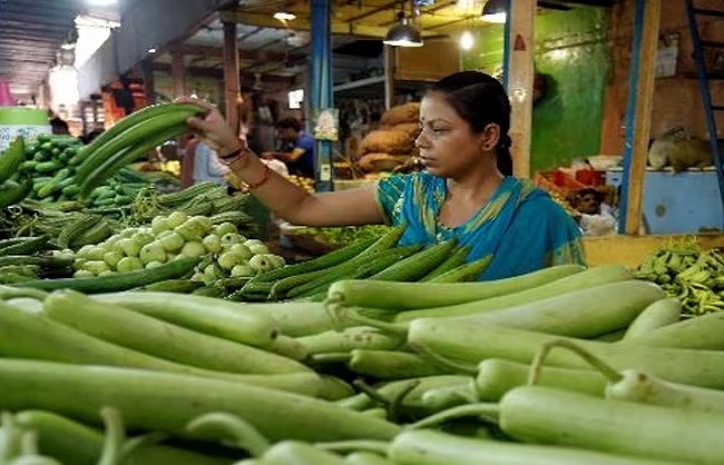 new delhi,Retail inflation increased, percent in August