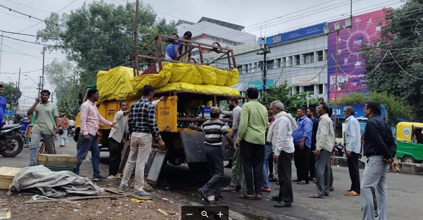 bhopal, Corporation staff , New Market