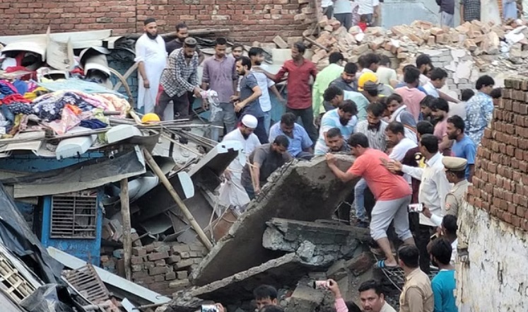 merath,8 people died, collapsed