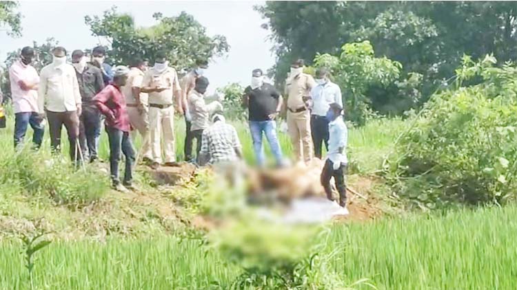 mahasamund,Dead body , farmer missing  