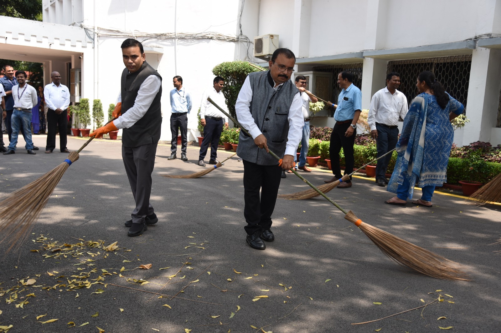 raipur, Officials  message ,Raj Bhavan premises