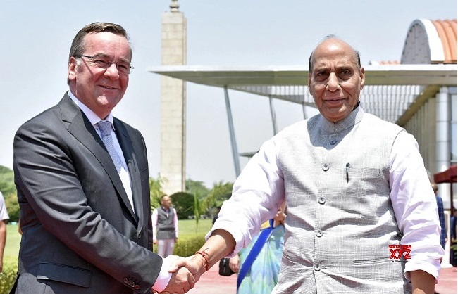 new delhi, Rajnath Singh ,defense cooperation