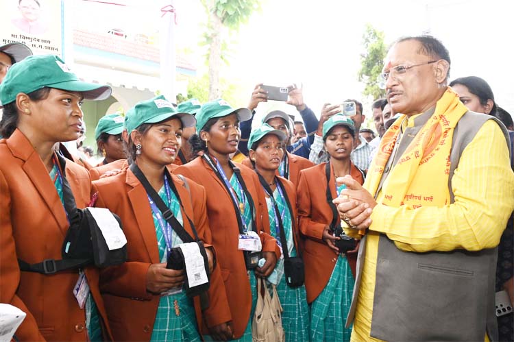 raipur, Chief Minister Sai ,distributed electricity kits 