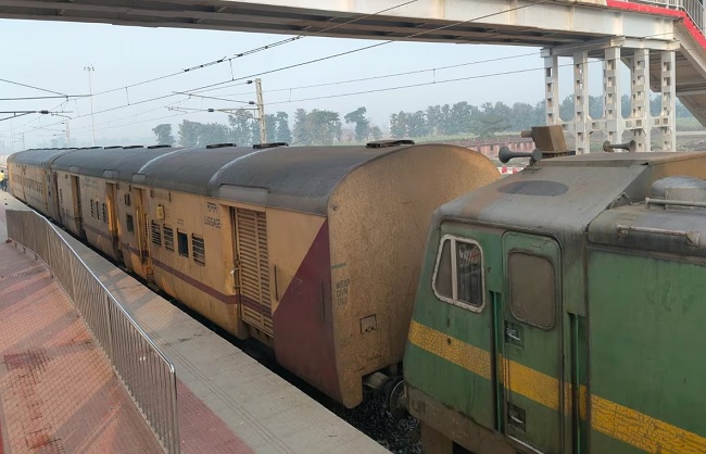 patna, Darbhanga-Delhi special,Champaran district