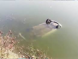 ujjain,Car found floating, Kali Sindh river