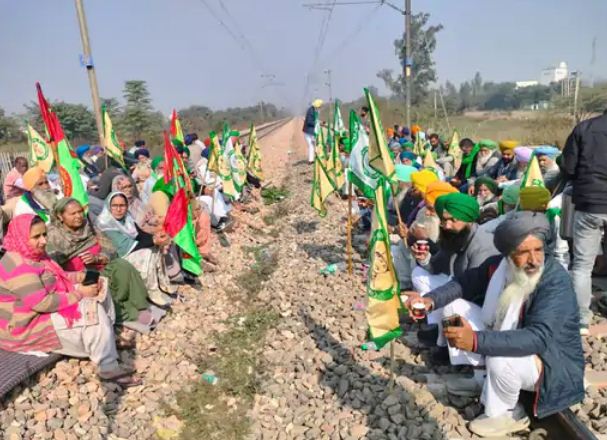 chandigarh, Farmers in Punjab protested, three hours