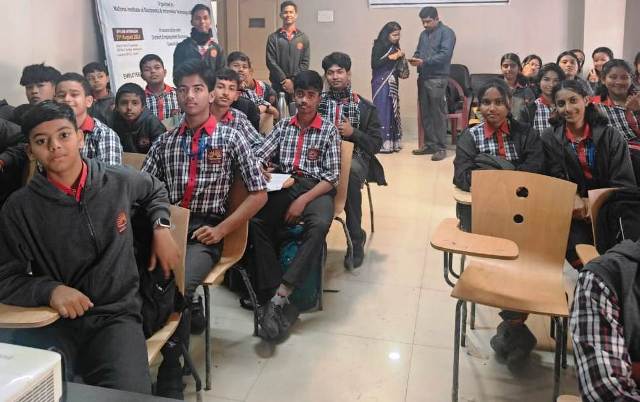 new delhi,  student fails , next class