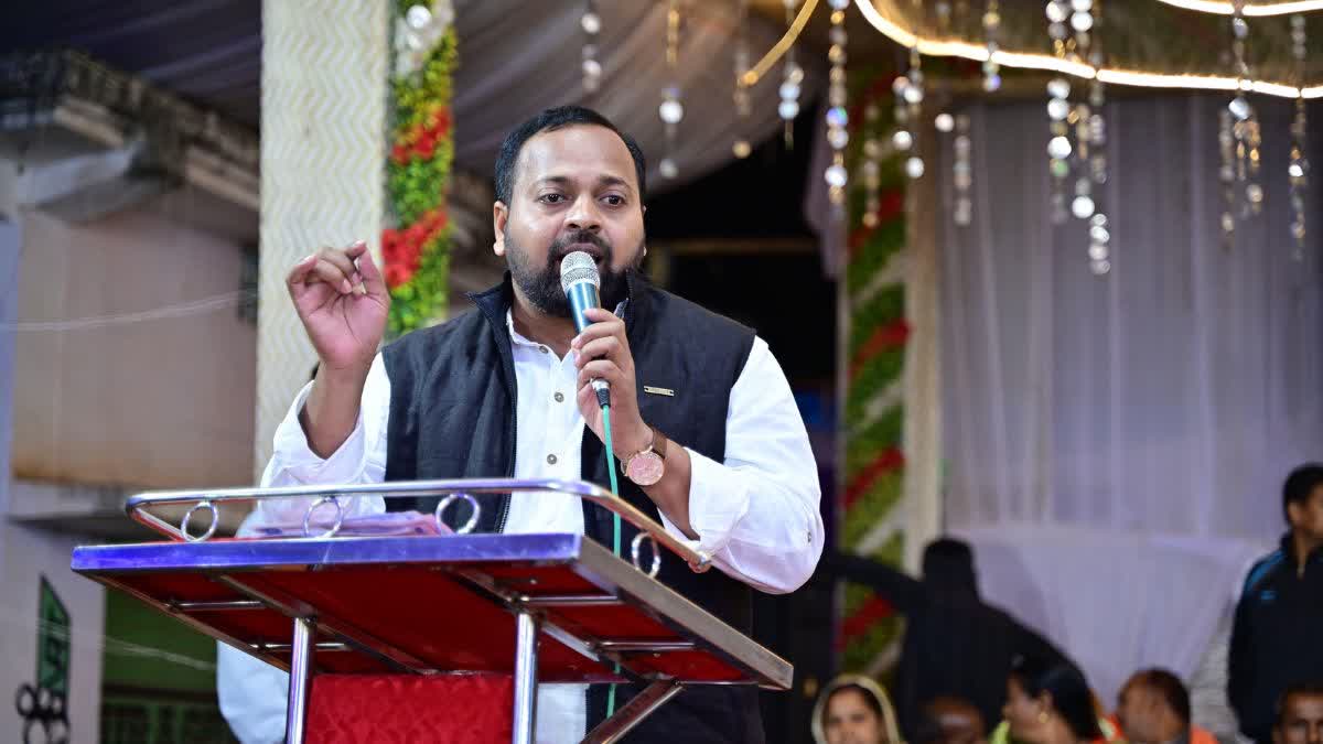 raipur, BJP MLA Dipesh Sahu,attacked  