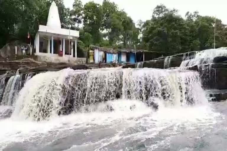 dhamtari, Narhara waterfall ,center of attraction