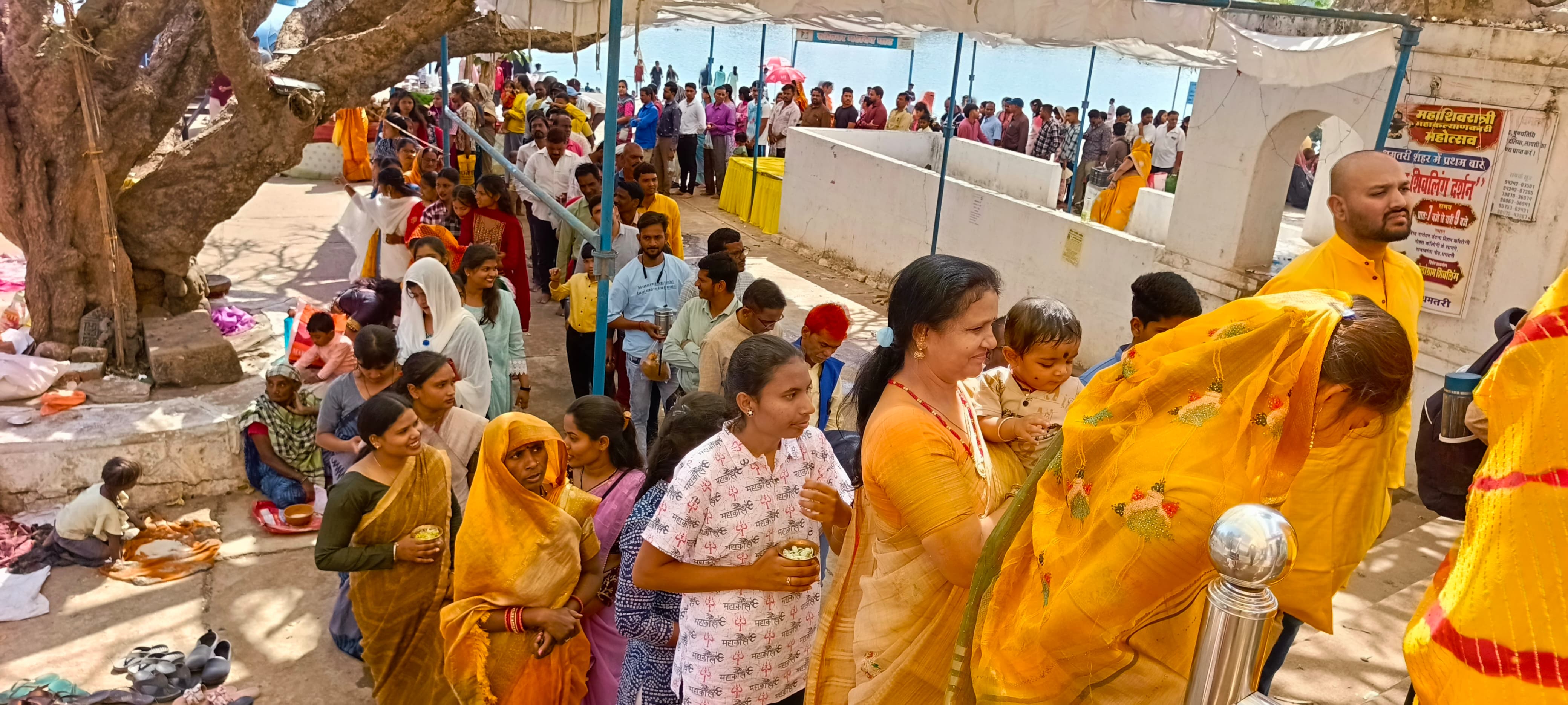 dhamtari, Crowds of devotees , worship on Mahashivratri