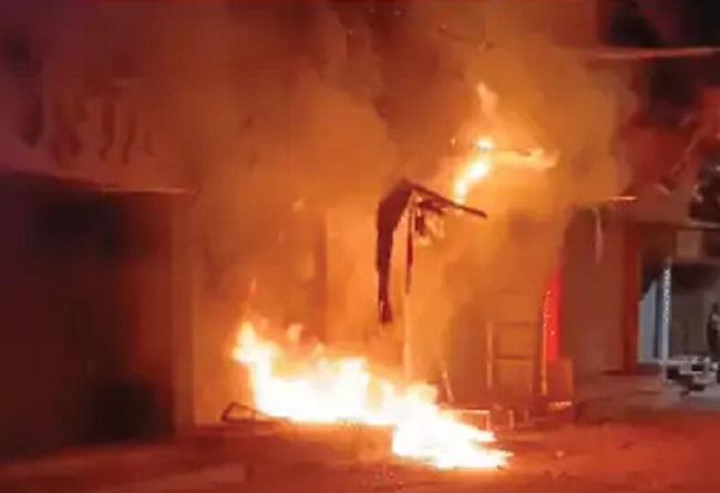 indore,Huge fire ,breaks out  
